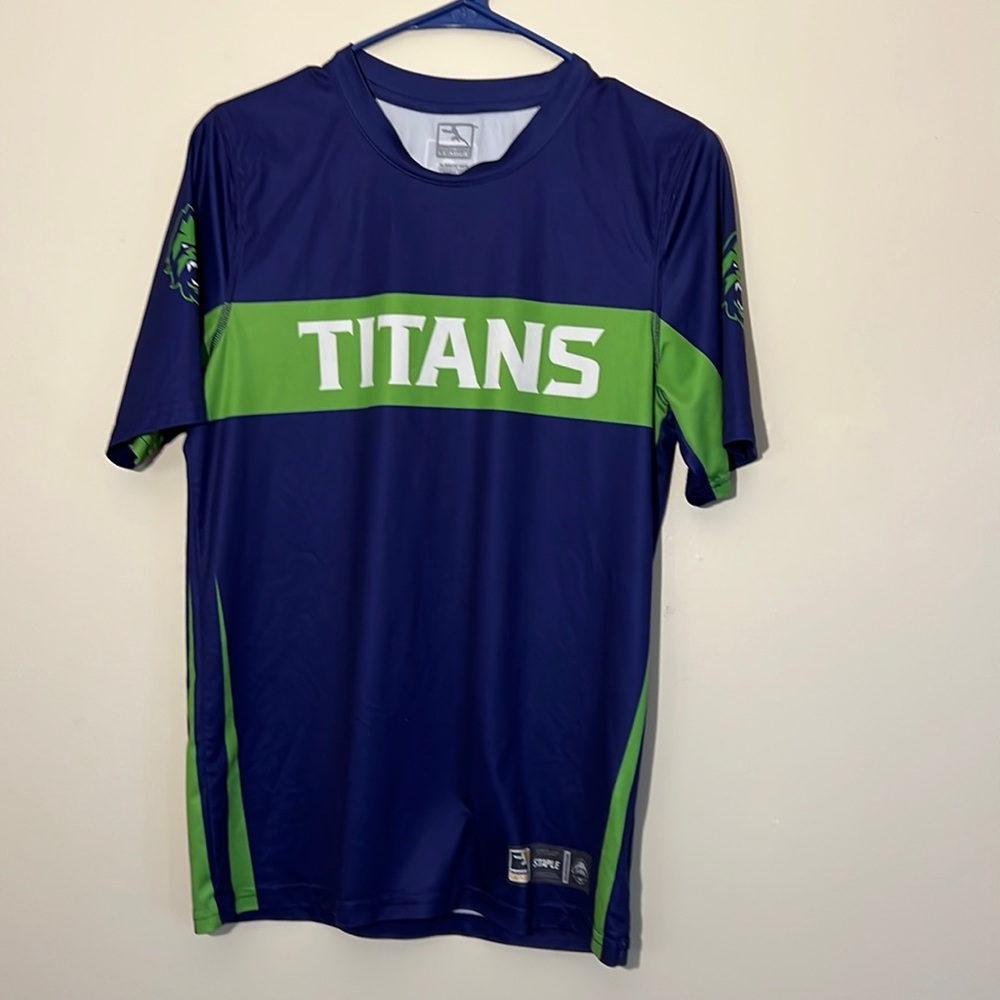 Vancouver Titans - youth XL - Overwatch t-shirt
